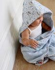 Little Threads Hooded Bath Towel