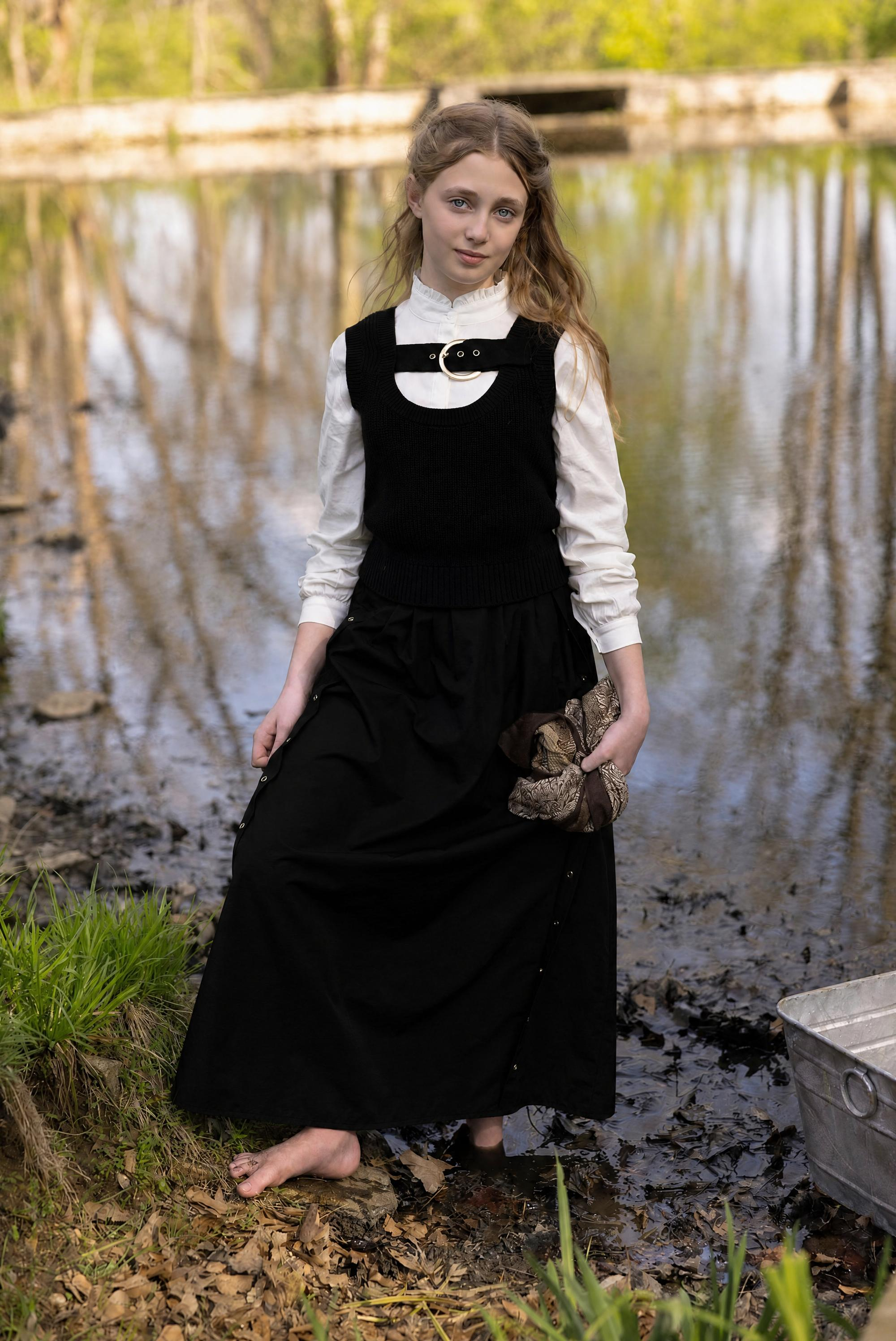 La Nina Black Buckle Vest &amp; Midi Skirt
