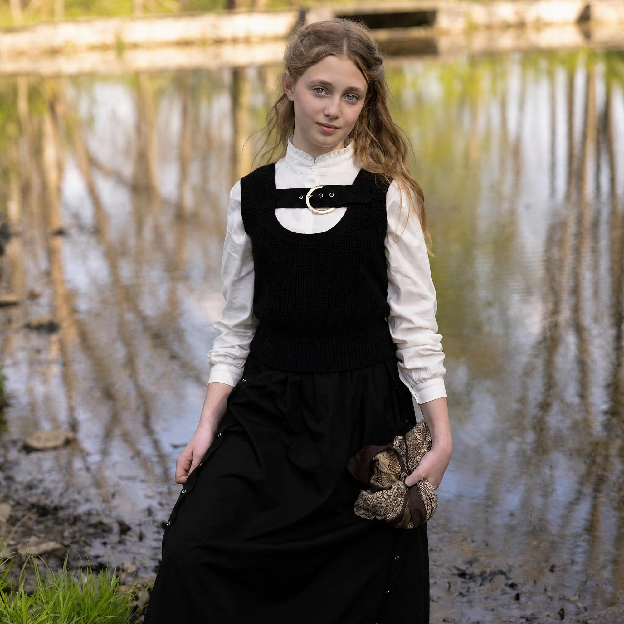 La Nina Black Buckle Vest &amp; Midi Skirt