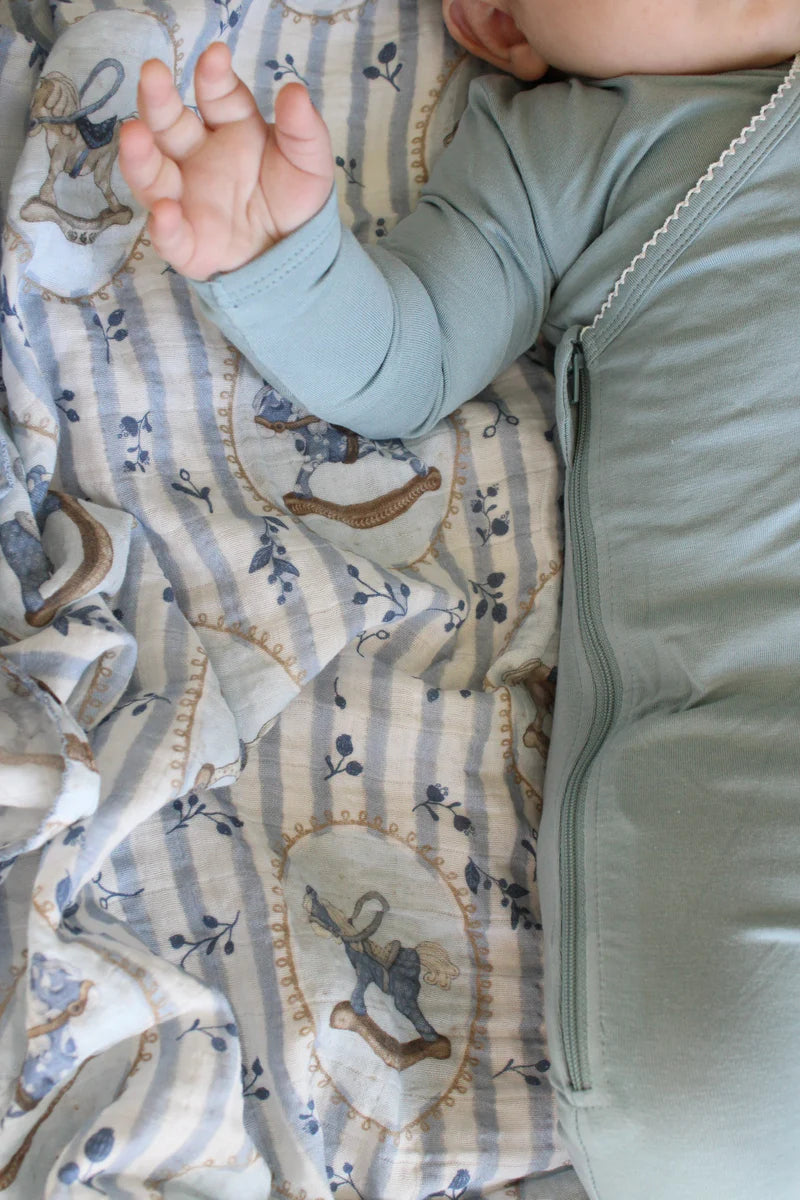 Little Threads Muslin Blanket