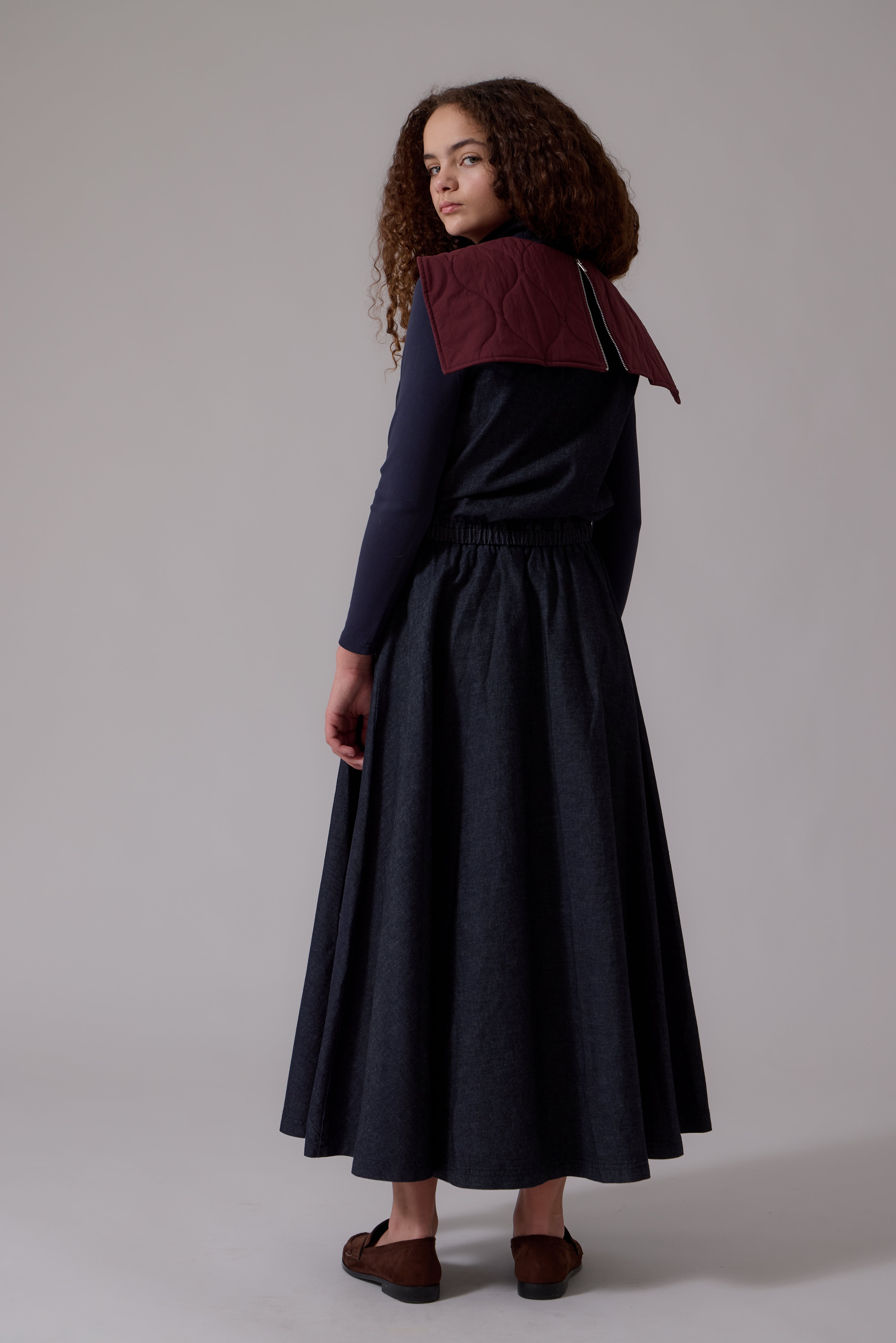 Soir Navy Mila Midi Skirt