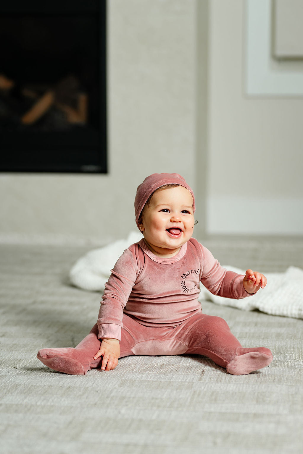 Pouf Brown Pink Velour Footie