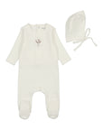 Bee And Dee Embroidered Center Embossed Set