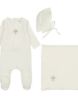 Bee And Dee Embroidered Center Embossed Set