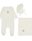 Bee And Dee Embroidered Center Embossed Set