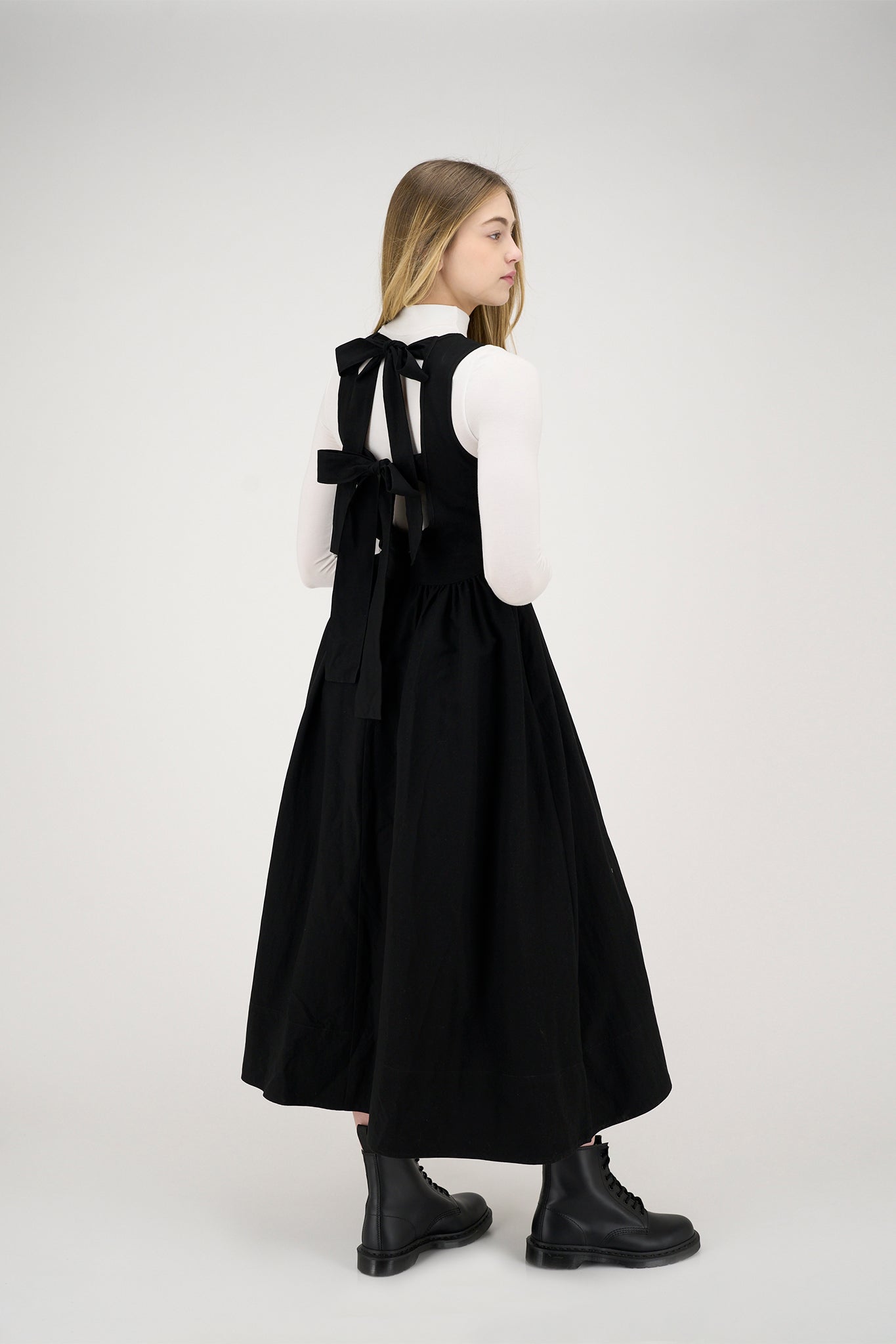 Zaikamoya Fiorella Black Jumper