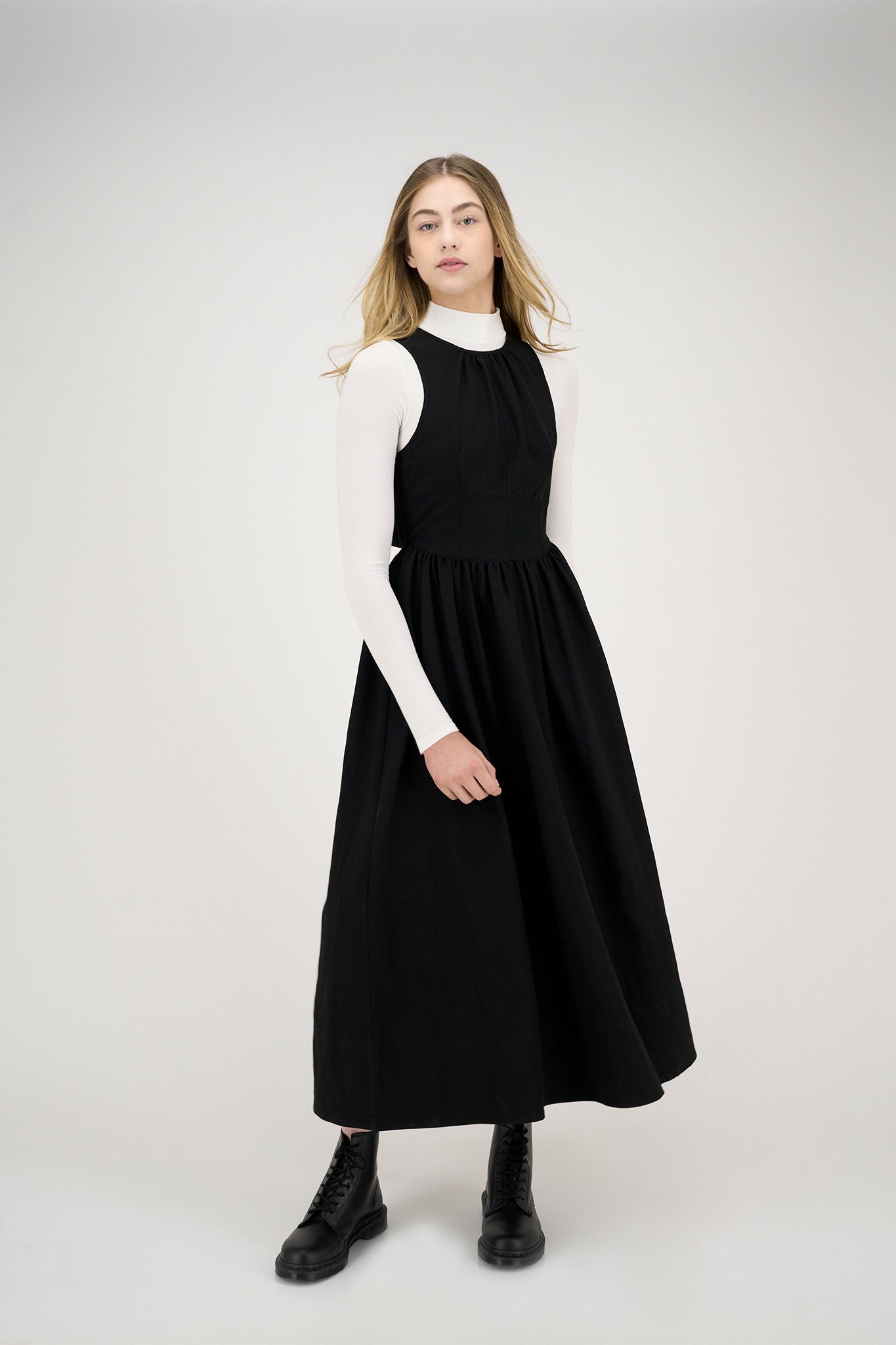 Zaikamoya Fiorella Black Jumper