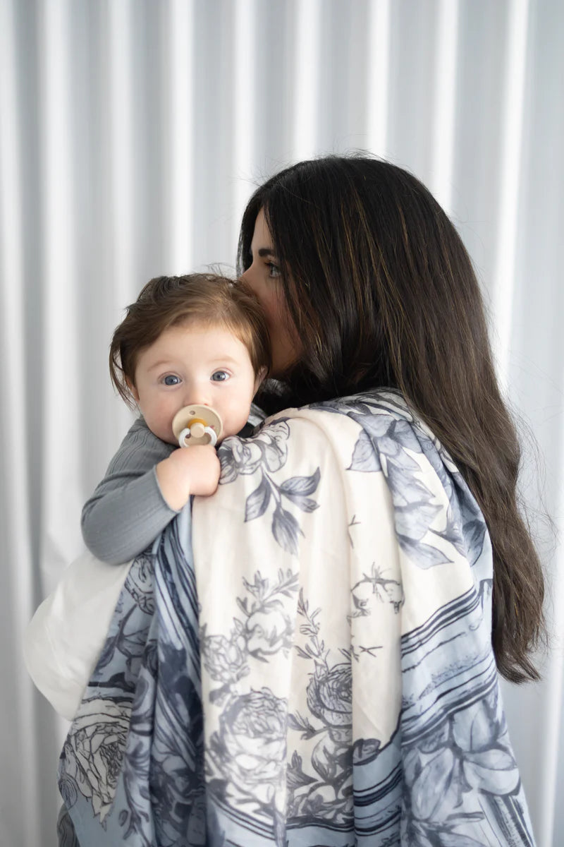 Little Threads Muslin Blanket