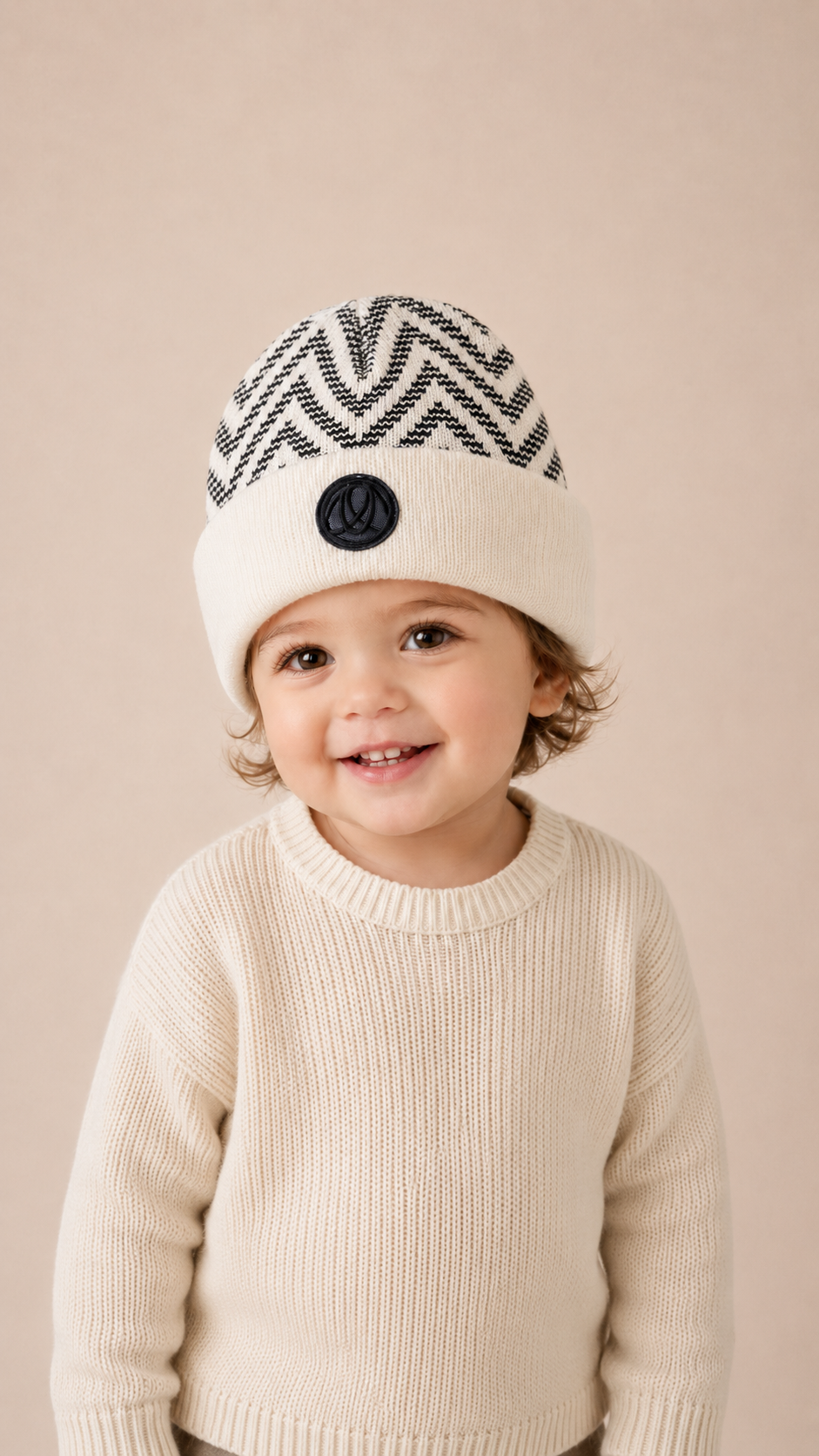 Ellabee White And Black Chevron Beanie